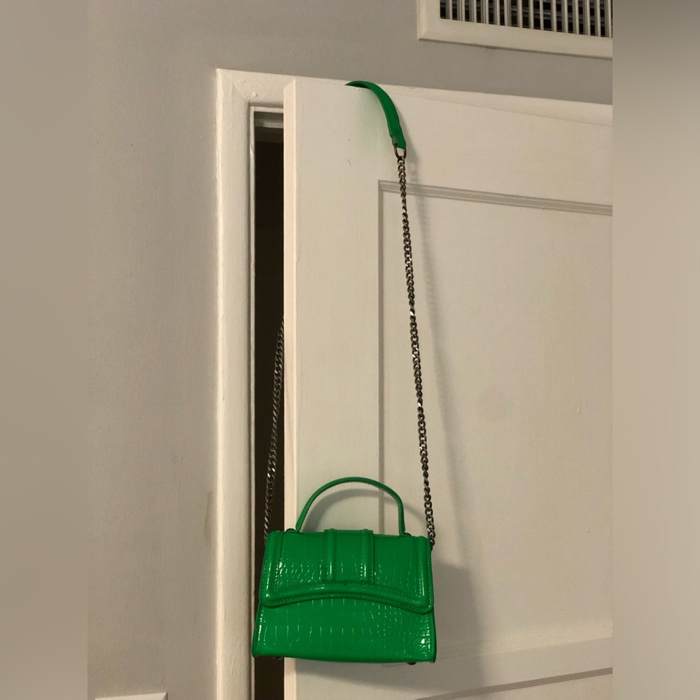 Zara Purse. Bright Green. Faux Crocodile texture. Brand new. - Picture 2 of 6